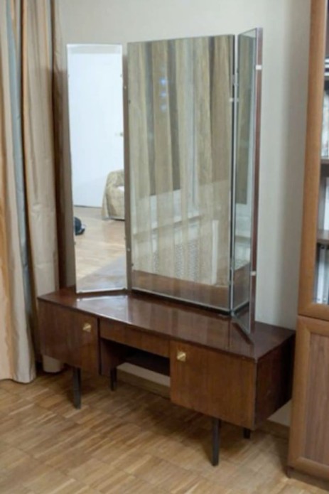 Советское трюмо