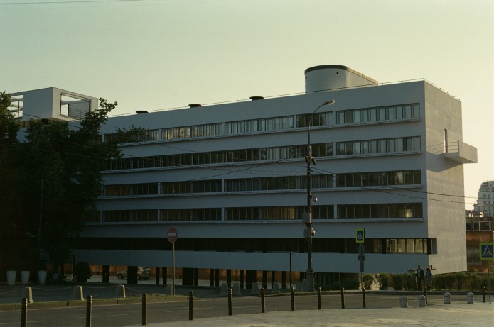 Дом Наркомфина в Москве